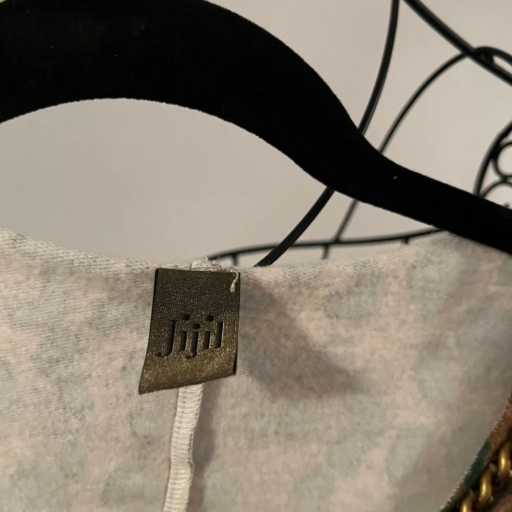 Dress - Picture 1 of 2